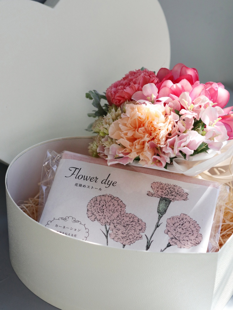 感謝を伝える ハートbox Carnation カーネーション 母の日 花以想 はないも お花プレゼント 通販
