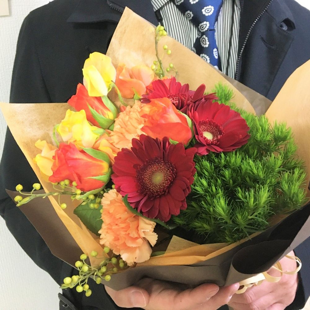 退職祝いの花 プレゼント 花束 MSサイズ ¥11,000（税込）