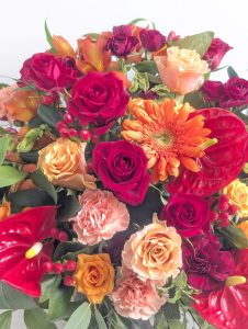 昇進祝いの花｜社長から社員へ、激励のメッセージを添えて