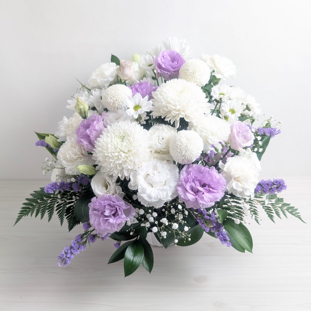 友人のご遺族に届けるお供え花