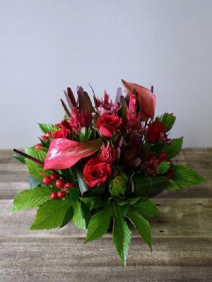 コンパクトですが見栄えします 華やかな赤系 スカーレット アレンジメントs 赤 スカーレット Hanaimo 花以想 お花プレゼント 通販