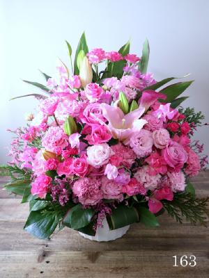 女性におくるビジネスの祝花に 華やかな濃ピンク系 ルージュ アレンジメント2l 濃いピンク ルージュ 花以想 はないも お花プレゼント 通販