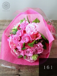 【結婚祝・記念日におすすめ】華やかな濃ピンク系「ルージュ」花束MS