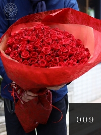 【本数が選べる】結婚記念の数で贈るバラの花束