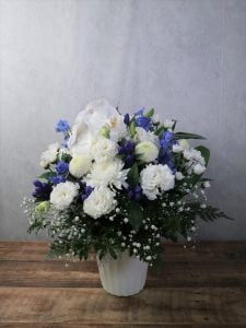 花材もお花の色も希望通りに作っていただいて、とても嬉しいです。