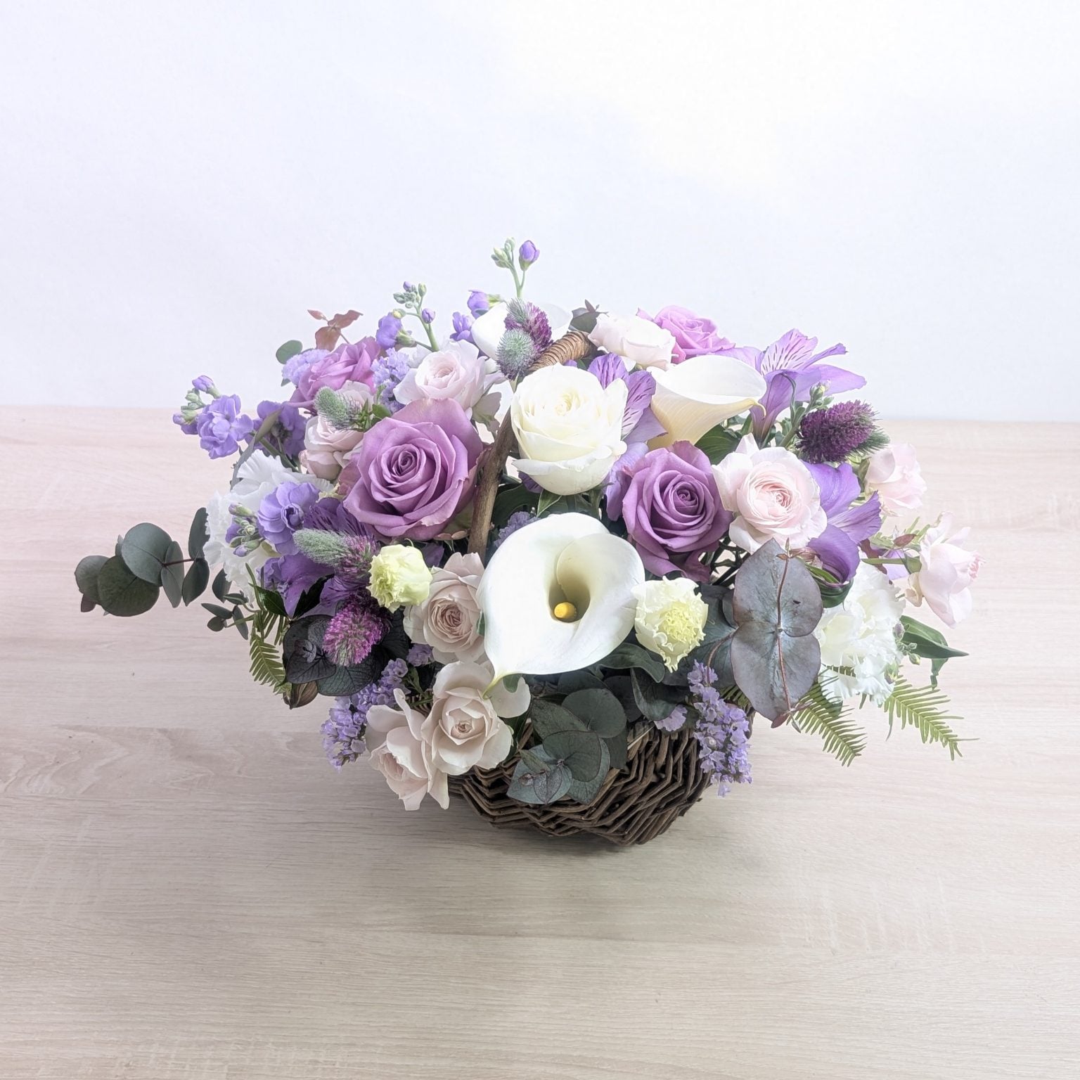 アート展示祝いの花 花束