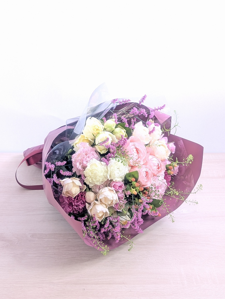 結婚記念日のプレゼントに。悩んだらやっぱり「おまかせ」が一番、大変喜んでいました。