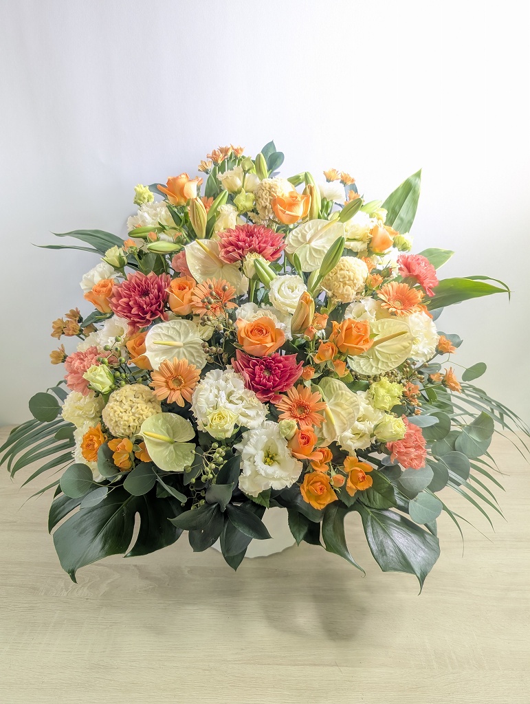 91歳のお誕生日に。お花を見た母はすごーい！綺麗だねぇとずっと眺めていました。