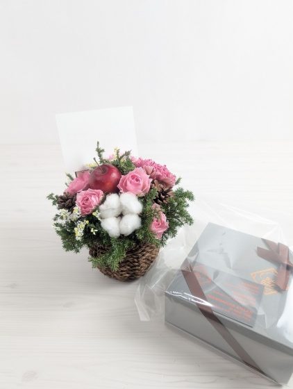 クリスマスギフトに◎焼き菓子が大好きな彼女にピッタリのギフトだと思いました。